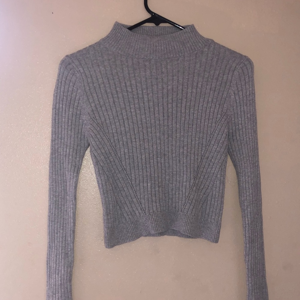 cropped long sleeve sweater